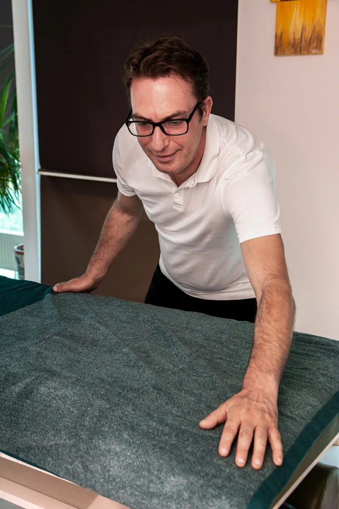Masaj terapeutic în Ploiești - Gabriel Nia
